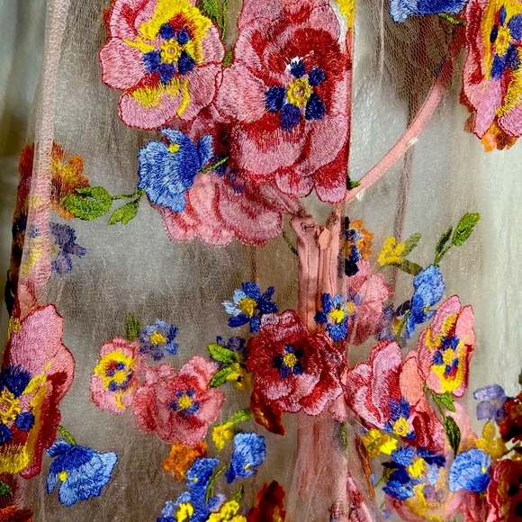 For Love & Lemons Embroidered Maxi Detailed Floral Appliqué NWT Size XS NWT - Picture 13 of 15
